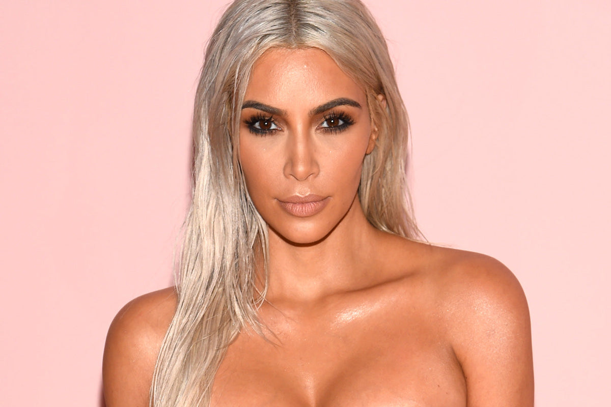 FOLLOWING FASHION - Kim Kardashian