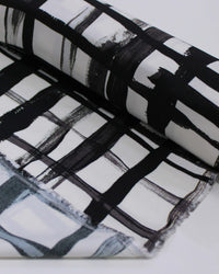 Tecido Viscose Italiano Multi Quadriculado Irregular Preto e Offwhite