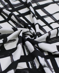 Tecido Viscose Italiano Multi Quadriculado Irregular Preto e Offwhite