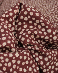 Tecido Viscose Premium Micro Flores Irregulares Rosé, Branco e Marrom