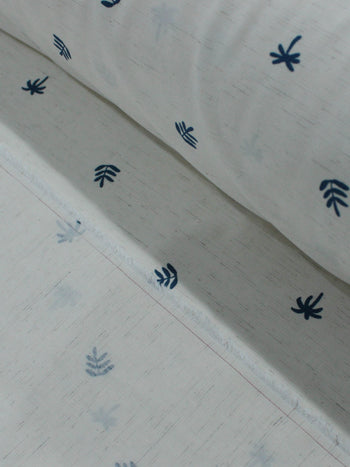 Tecido Linho Misto Camisaria Micro Folha Azul e Cru