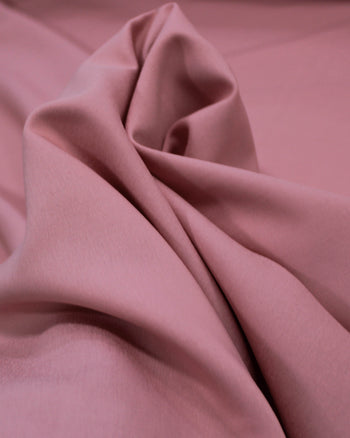Tecido Alfaiataria de Viscose Rosa