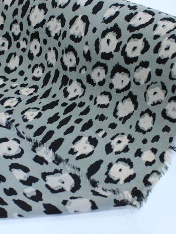 Tecido Crepe Bubble com Elastano Animal Print Tons de Cinza