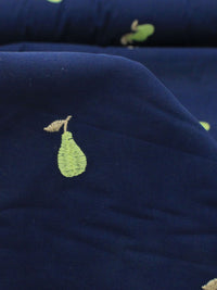 Tecido Cambraia de Algodão Bordada Peras e Azul Marinho