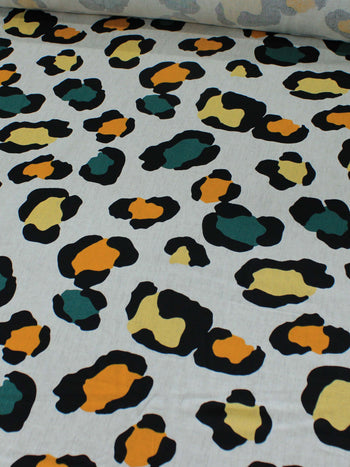 Tecido Linho Misto Leve Macro Animal Print Laranja verde e cru