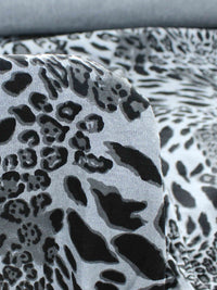 Tecido Sarja Mista Animal Print Cinza