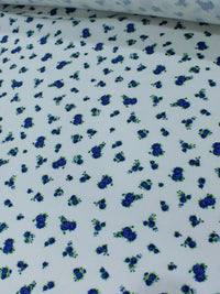 Tecido Sarja Mista com Elastano Micro Rosas Azul e Branco