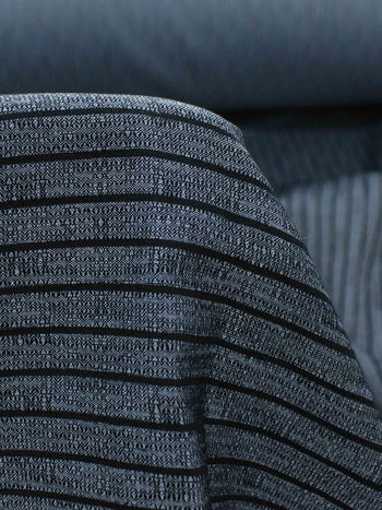 Tecido Viscose Mista Maquinetada Listras Cinza e Preto