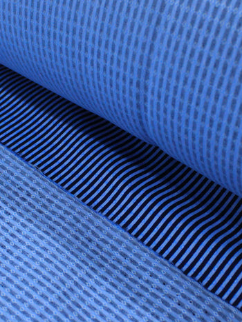 Tecido Viscose Mista Maquinetada Micro Listras Azul Marinho e Azul