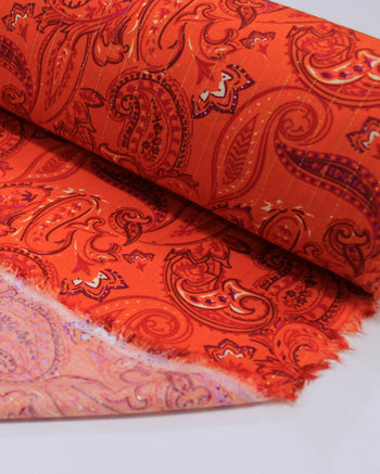 Tecido Viscose com Lurex Cashmere Estampado Rosa e Laranja Vibrante