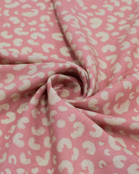 Tecido Viscose Animal Print Offwhite e Rosa