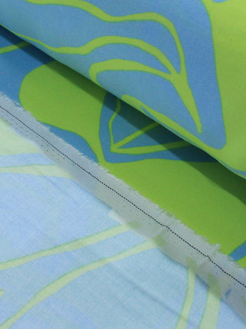Tecido Viscose Sarjada Macro Folha Azul e Verde