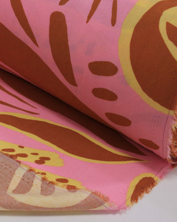 Tecido Viscose Onças Abstrata Amarelo, Marrom e Rosa