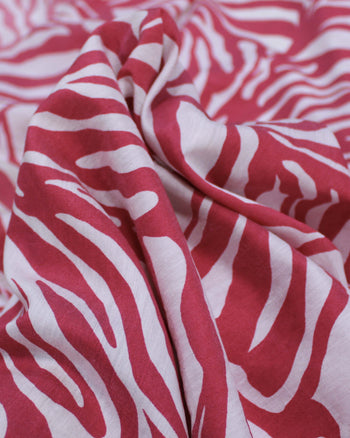Tecido Viscose Mista com Poliamida Grosso Estampa Abstrata Rosa e Branco