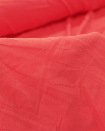 Tecido Cambraia de Viscose Coral Forte