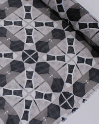 Tecido Crepe Chiffon Italiano Quadriculado Estampado Preto e Tons de Cinza