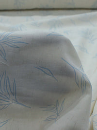 Tecido Linho Misto Camisaria Folhagens Azul Claro e Cru