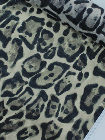 Tecido Cambraia Italiano Animal Print Clássico