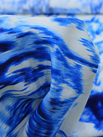 Tecido Tricoline Italiano Pintura Abstrata Azul e Branco