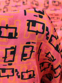 Tecido Viscose Italiano Simbolos Preto e Rosa