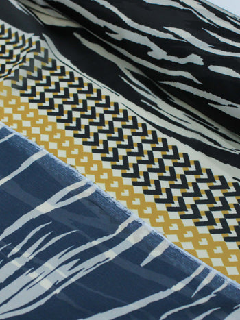 Tecido Crepe Chiffon Italiano Barrado Preto, Bege e Amarelo