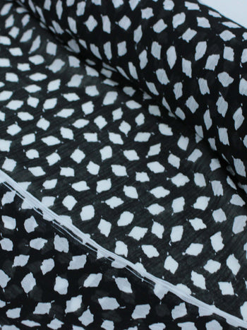 Tecido Crepe Chiffon Italiano Pingos Preto e Branco