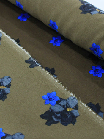 Tecido Crepe Italiano Flores Azul e Marrom