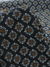 Tecido Viscose Italiano Micro Simbolos Tons Terrosos e Preto