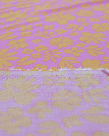 Tecido Viscose Texturizada Desenhos Rosa e Laranja