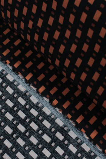 Tecido Viscose Estampa Geométrica Marrom e Preto