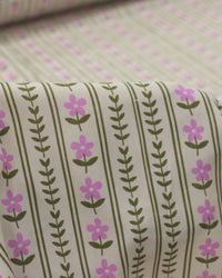 Tecido Viscose Flores Barradas Creme Rosa e Verde