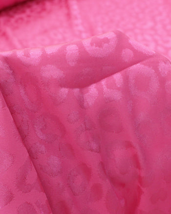 Tecido Cetim Brocado Animal Print Rosa