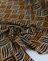 Tecido Viscose Texturizada Entrelaços Amarelo Mostarda e Bege