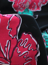 Tecido Viscose Macro Flores Pink e Preto