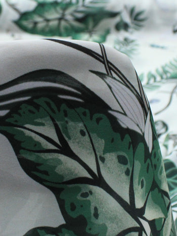 Tecido Crepe Silk Folhagens Verde e Creme