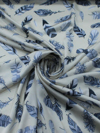 Tecido Crepe Silk Penas Tons de Cinza e Perola