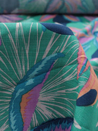 Tecido Viscose Texturizada Folhagem e Tucanos Rosa e Verde