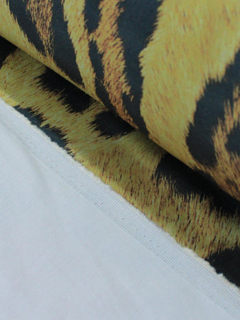 Tecido Crepe Acetinado com Elastano Macro Animal Print Preto e Amarelo