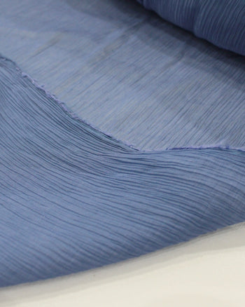 Tecido Crepe Chiffon de Seda Misto Micro Plissado Azul