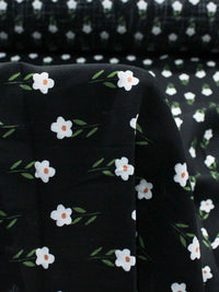 Tecido Viscose Texturizada Flores Verde Branco e Preto