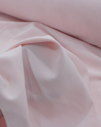 Tecido Crepe de Alfaiataria Rosa Bebê