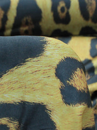 Tecido Crepe Acetinado com Elastano Macro Animal Print Preto e Amarelo