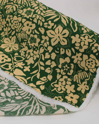 Tecido Crepe de Viscose Italiano Folhas Abstratas Creme e Verde Oliva