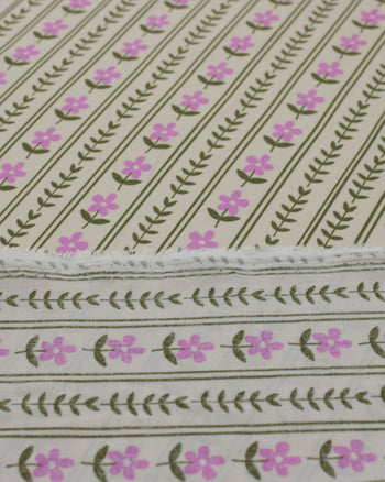 Tecido Viscose Flores Barradas Creme Rosa e Verde