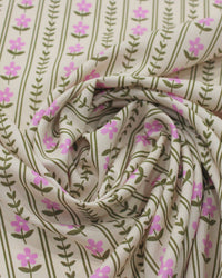 Tecido Viscose Flores Barradas Creme Rosa e Verde