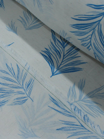 Tecido Linho Misto Camisaria Folhagem Azul e Cru