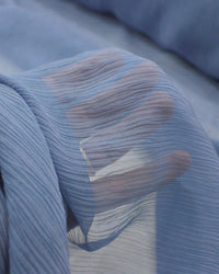 Tecido Crepe Chiffon de Seda Misto Micro Plissado Azul