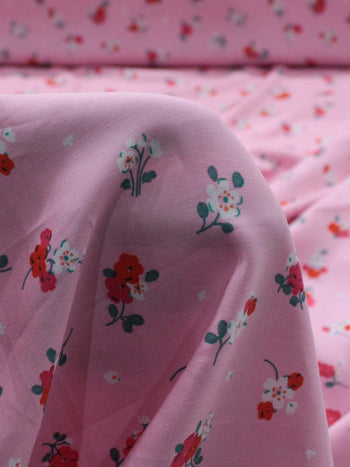 Tecido Viscose Micro Flores Vermelho Branco e Rosa Iogurte