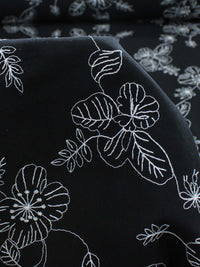 Tecido Alfaiataria de Viscose Bordada Floral Branco e Preto