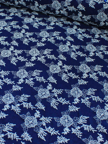 Tecido Linho Misto Bordado Floral Branco e Azul